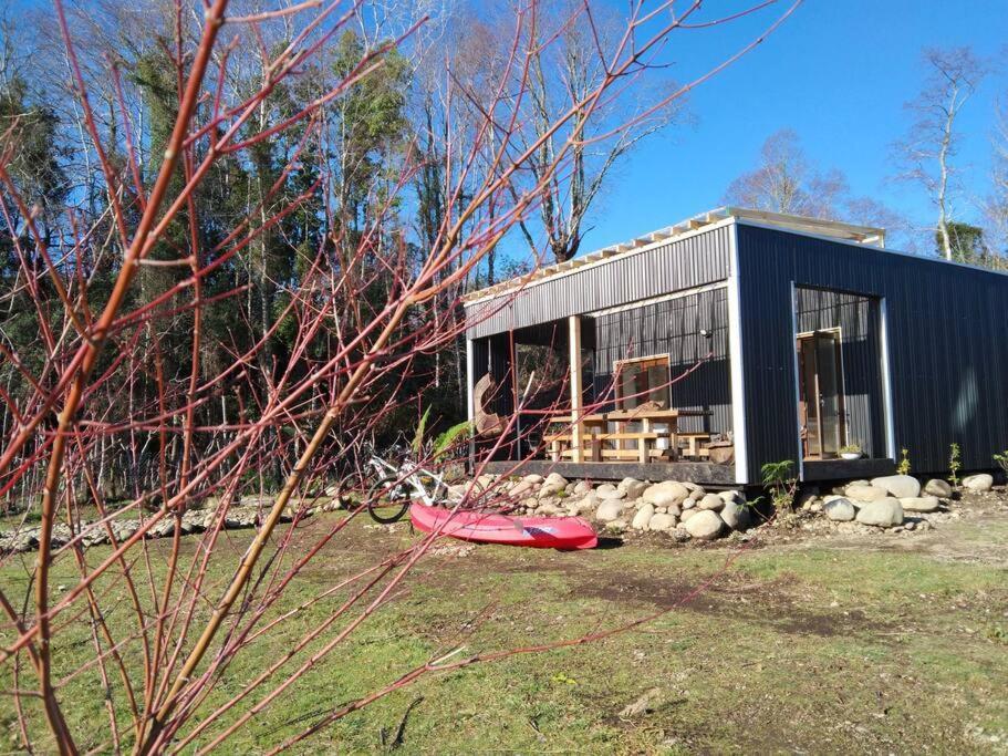 Casa de férias Linda Pet Friendly A Orilla Rio Y Bosque, Cerca Termas